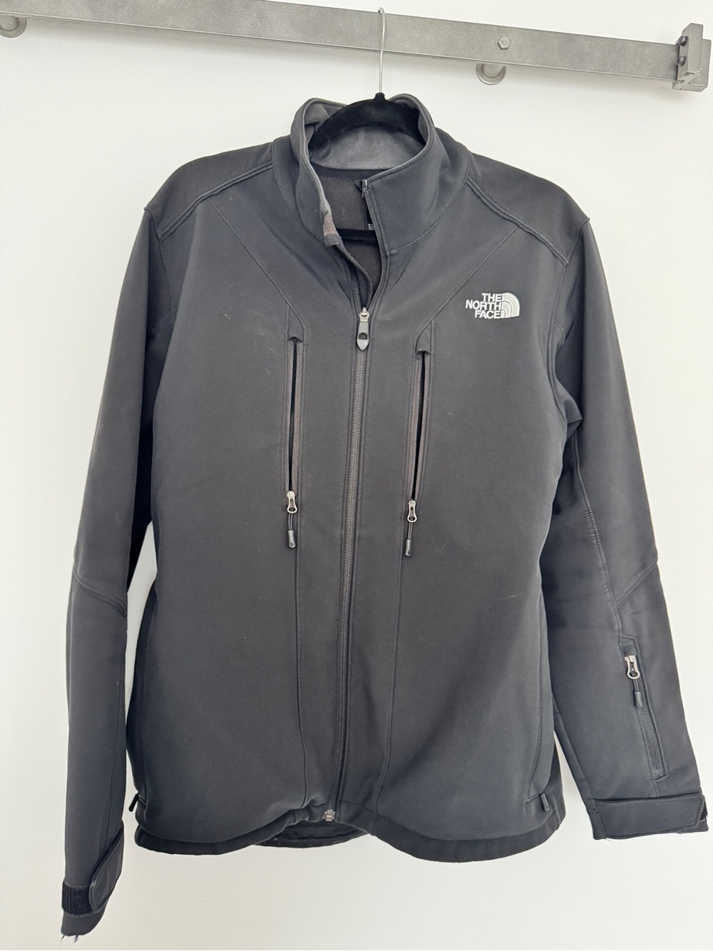 The North Face Men's black Fleece Jacket with Black Trim